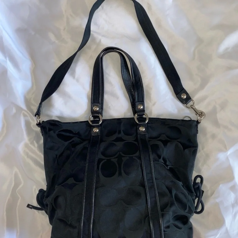 Coach Black Shoulder Bag with Silver Details - Picture 2 of 9
